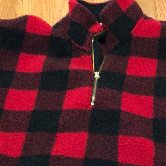 Old Navy~Comfy Pullover~~🖤❤️ - Picture 3 of 5